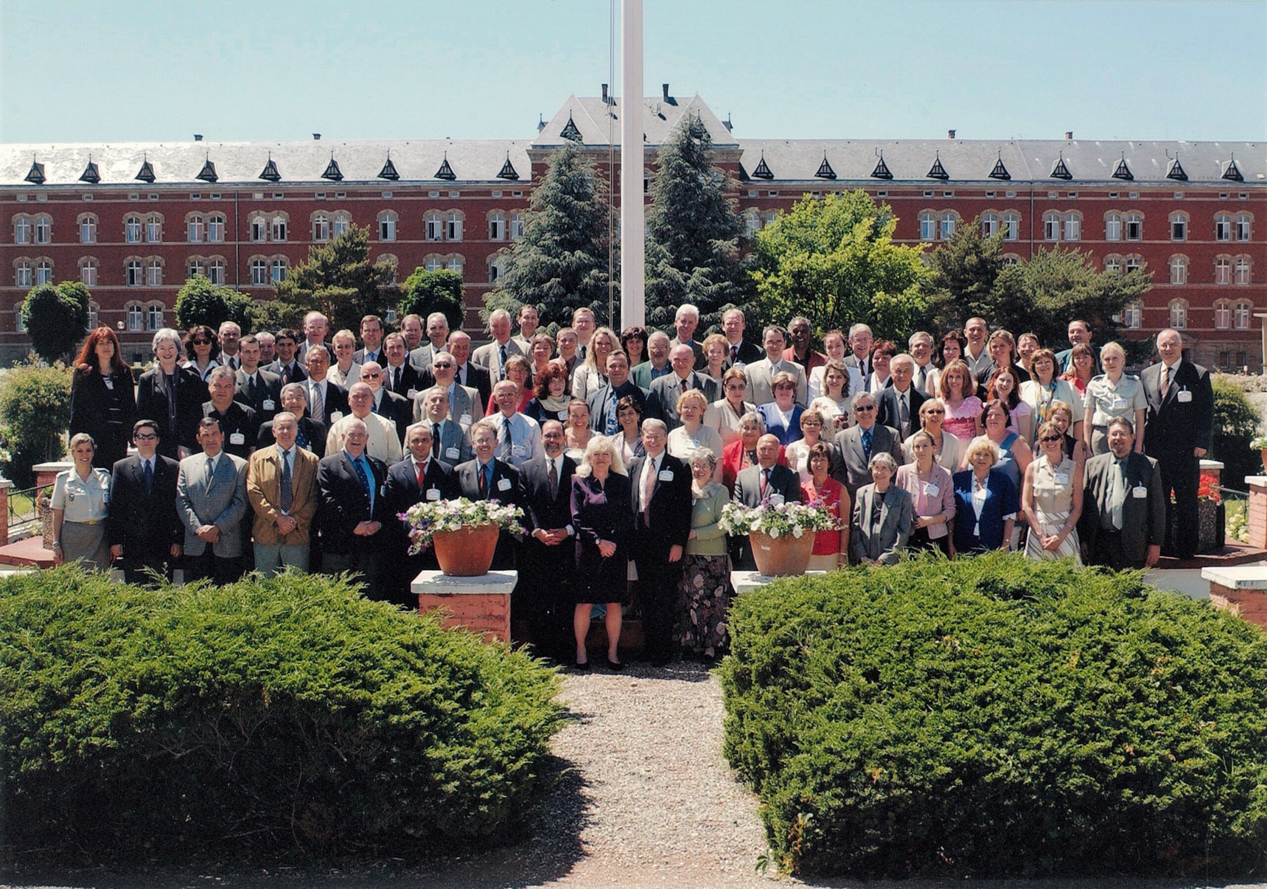 2004 Strasbourg, France: Language Programmes: Military / Civilian Connections